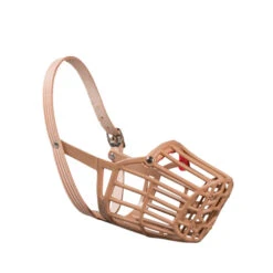 Buster Kunststof Muilkorf -Bekend Hondenspullen Winkel 9dc1d5c3d9b1e50c540d800811a99f38f6756d11263068406ca3be7732570b5b 3