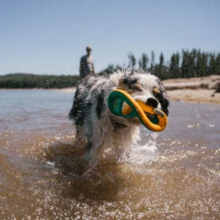 Ruffwear Hydro Plane Floating Throw Toy -Bekend Hondenspullen Winkel ruffwear hydro plane floating throw toy 200810 2000 none